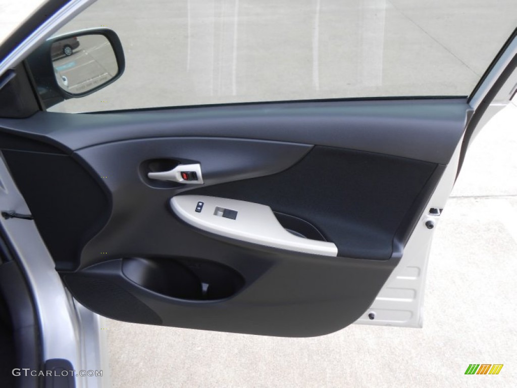 2010 Toyota Corolla S Door Panel Photos
