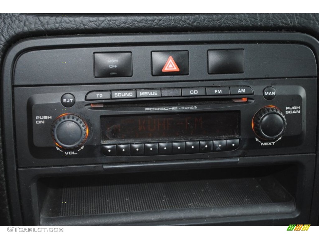 2004 Porsche Cayenne Tiptronic Audio System Photo #77467404
