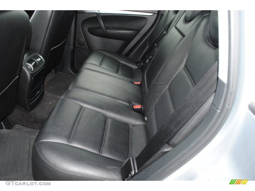 2004 Porsche Cayenne Tiptronic Rear Seat Photos