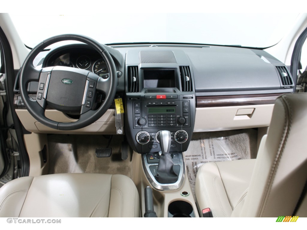 2011 Land Rover LR2 HSE Almond Dashboard Photo #77468695