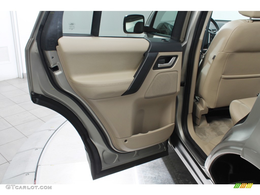 2011 Land Rover LR2 HSE Almond Door Panel Photo #77468894