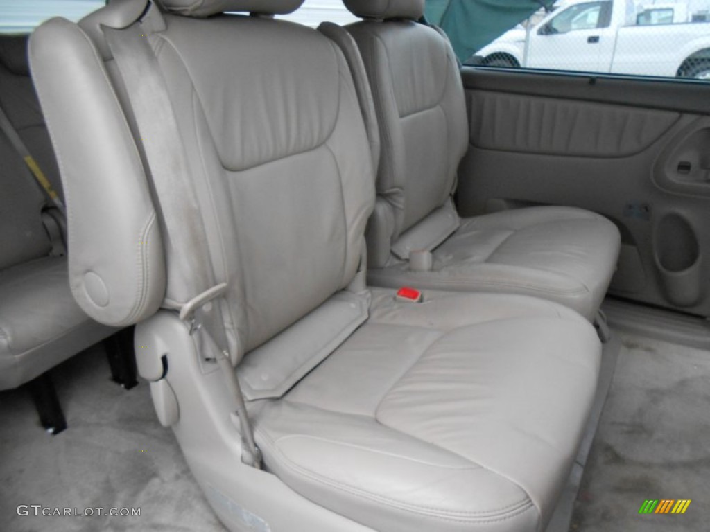Stone Interior 2008 Toyota Sienna XLE Photo #77469981