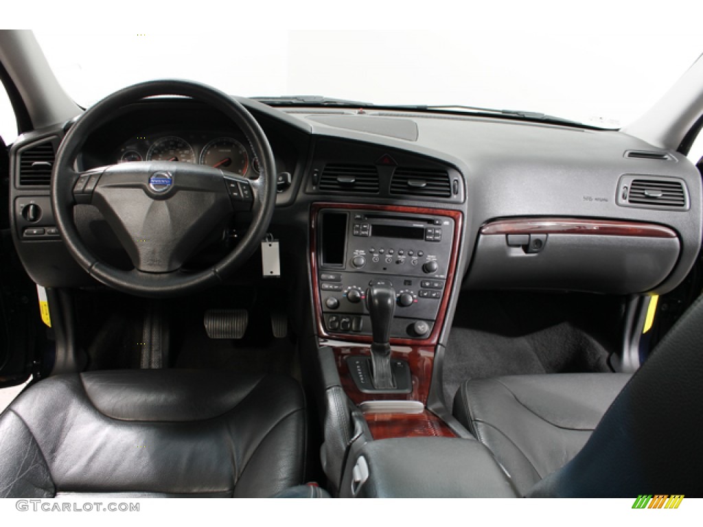2007 Volvo S60 2.5T Graphite Dashboard Photo #77470572