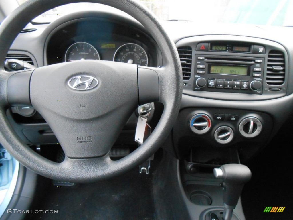 2007 Hyundai Accent GS Coupe Black Dashboard Photo #77470589