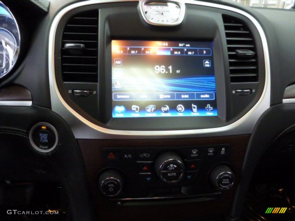 2013 Chrysler 300 C AWD John Varvatos Luxury Edition Controls Photos