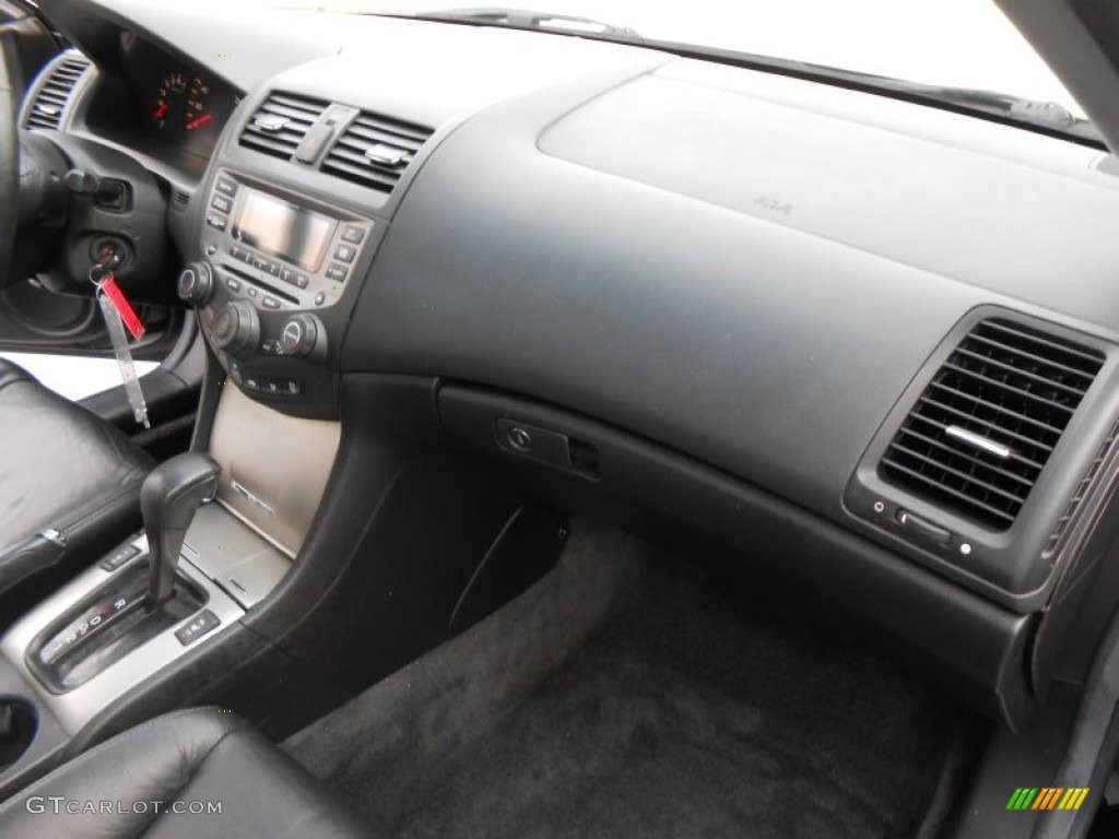2006 Accord EX V6 Coupe - Nighthawk Black Pearl / Black photo #24
