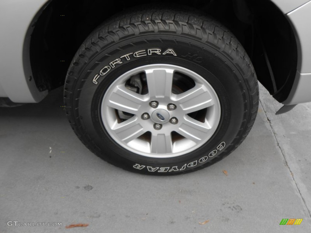 2010 Explorer XLT - Brilliant Silver Metallic / Black photo #14