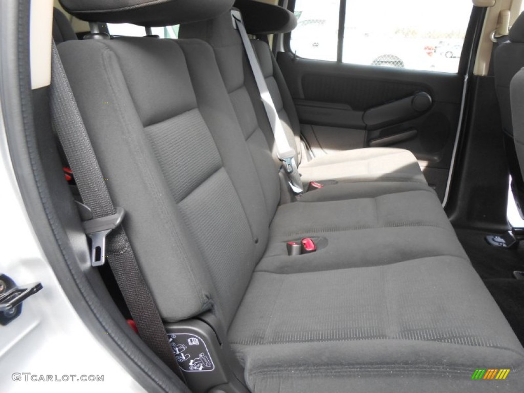 2010 Explorer XLT - Brilliant Silver Metallic / Black photo #24