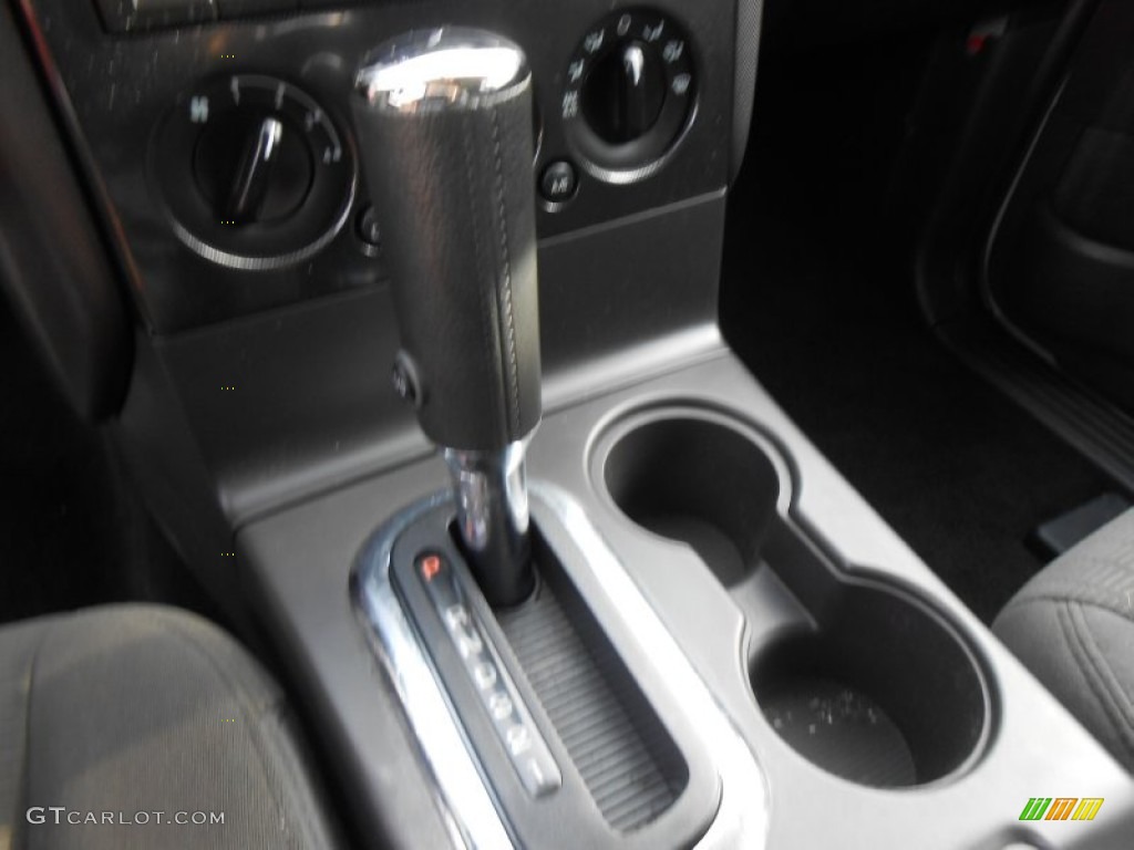 2010 Explorer XLT - Brilliant Silver Metallic / Black photo #38