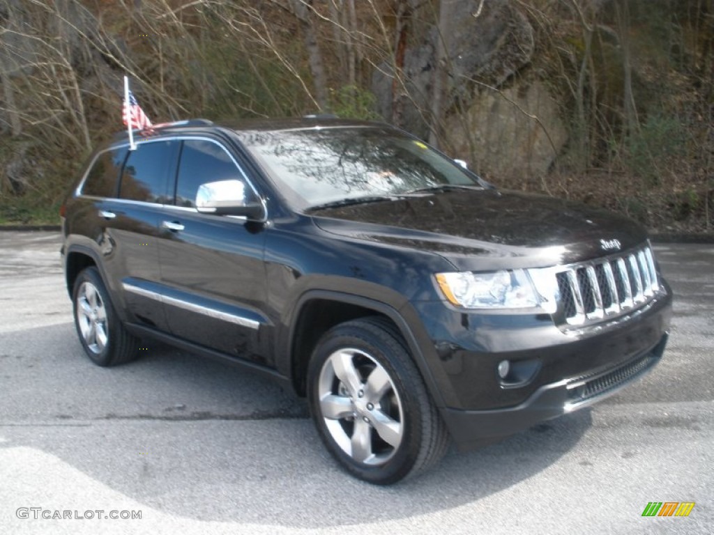 Brilliant Black Crystal Pearl Jeep Grand Cherokee