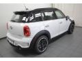 Light White - Cooper S Countryman Photo No. 8