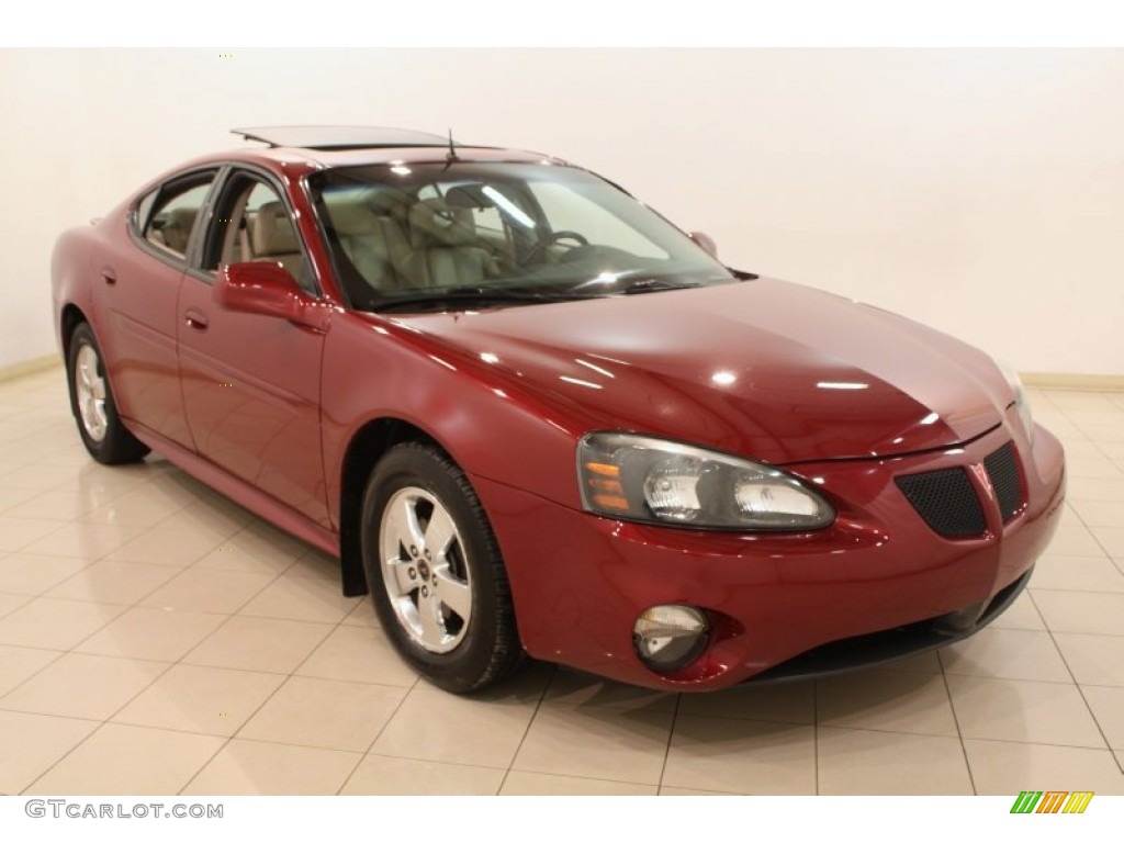 2005 Grand Prix GT Sedan - Sport Red Metallic / Parchment/Dark Pewter photo #1