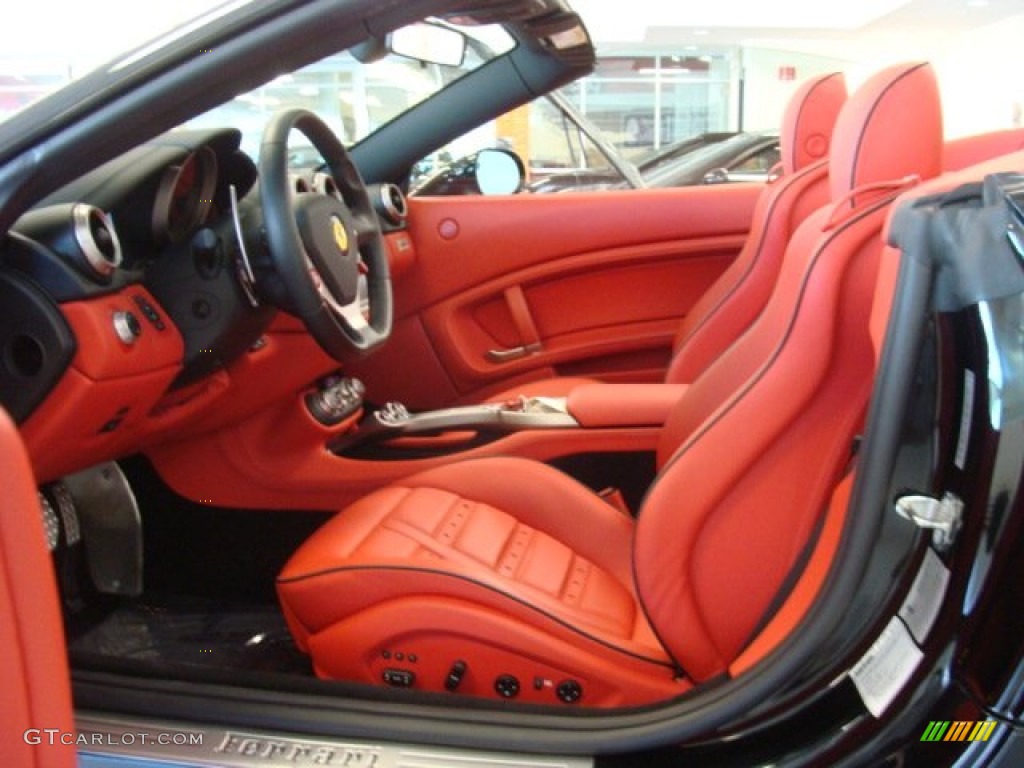 Rosso Interior 2010 Ferrari California Standard California Model Photo #77479382