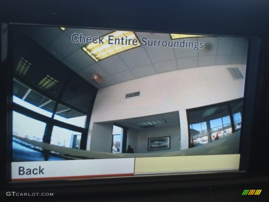 2010 E 350 Sedan - Arctic White / Natural Beige photo #23