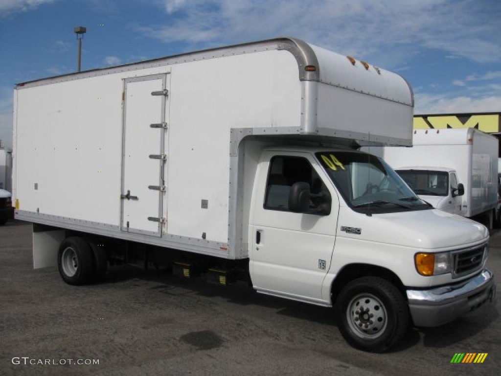 2004 E Series Cutaway E450 Commercial Moving Truck - Oxford White / Medium Flint photo #1