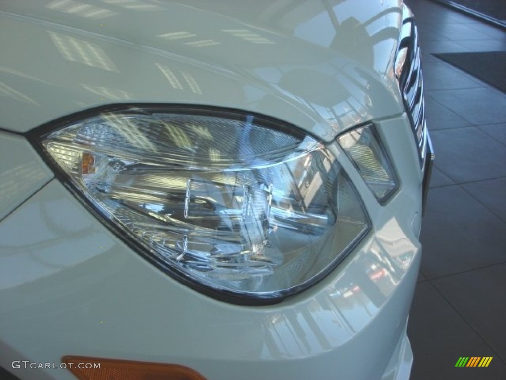 2010 E 350 Sedan - Arctic White / Natural Beige photo #34