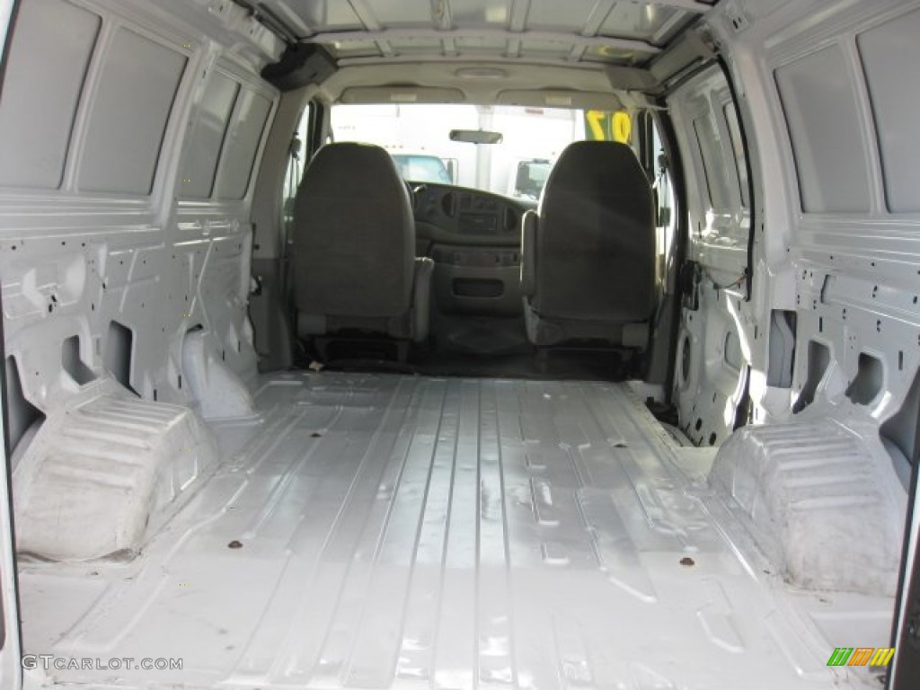 2007 E Series Van E150 Cargo - Oxford White / Medium Flint Grey photo #7