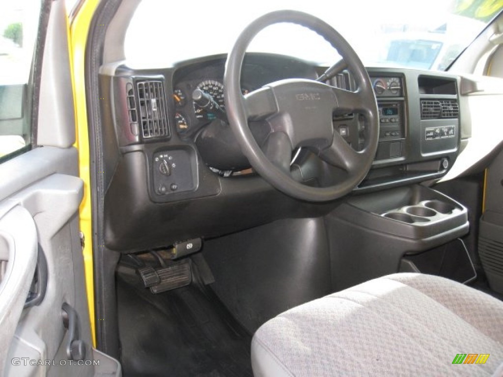 2007 Savana Cutaway 3500 Commercial Cargo Van - Yellow / Medium Pewter photo #9