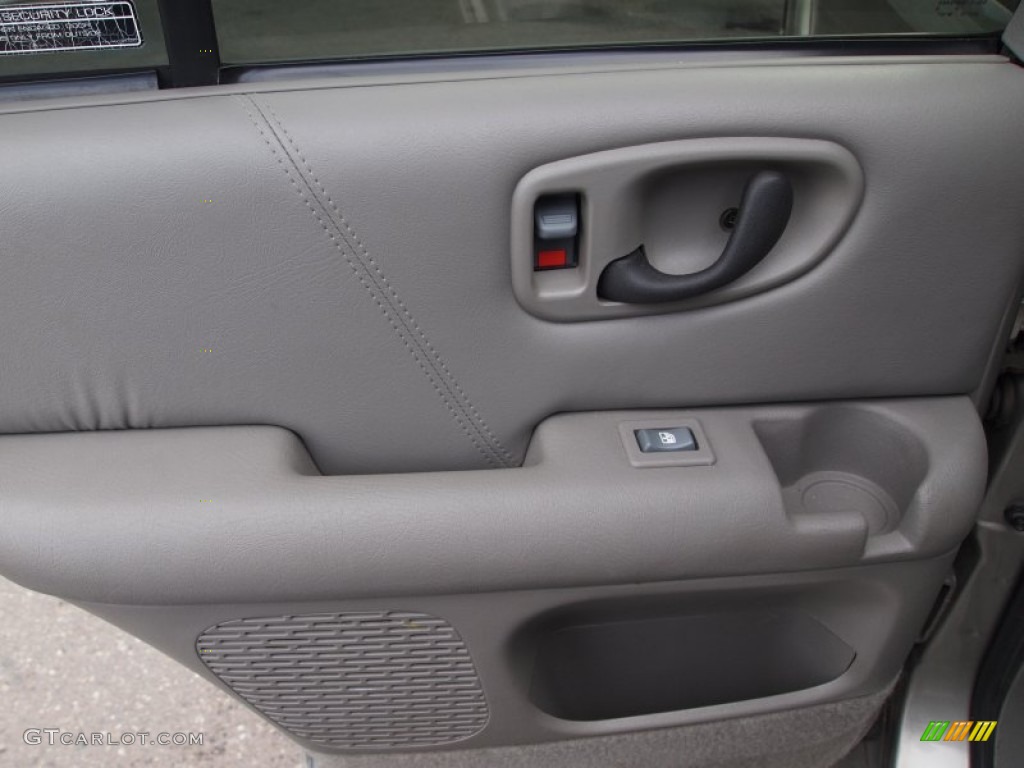 2001 Oldsmobile Bravada AWD Door Panel Photos