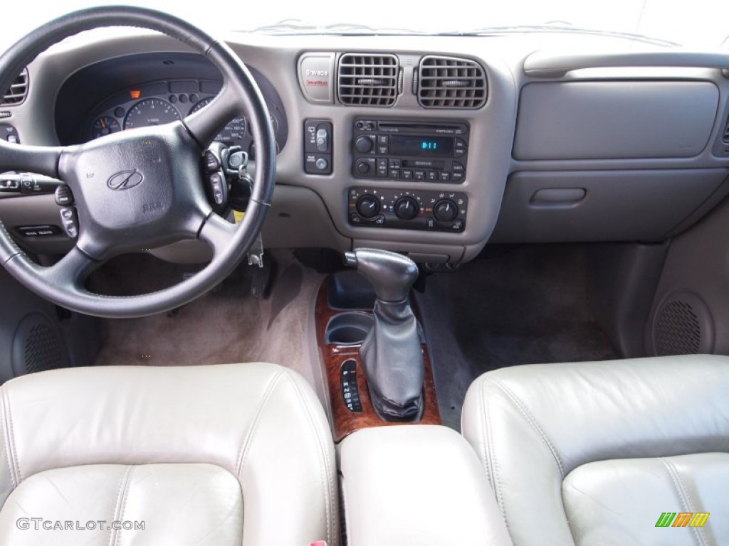2001 Oldsmobile Bravada AWD Dashboard Photos