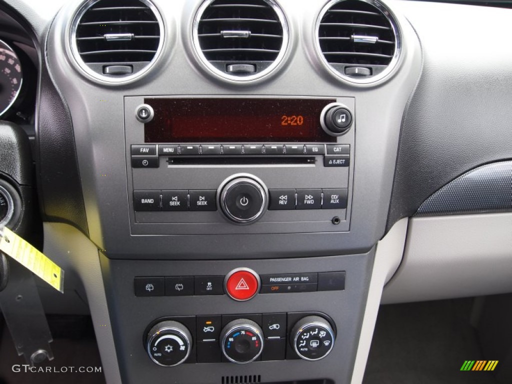 2009 Saturn VUE XR V6 AWD Controls Photos