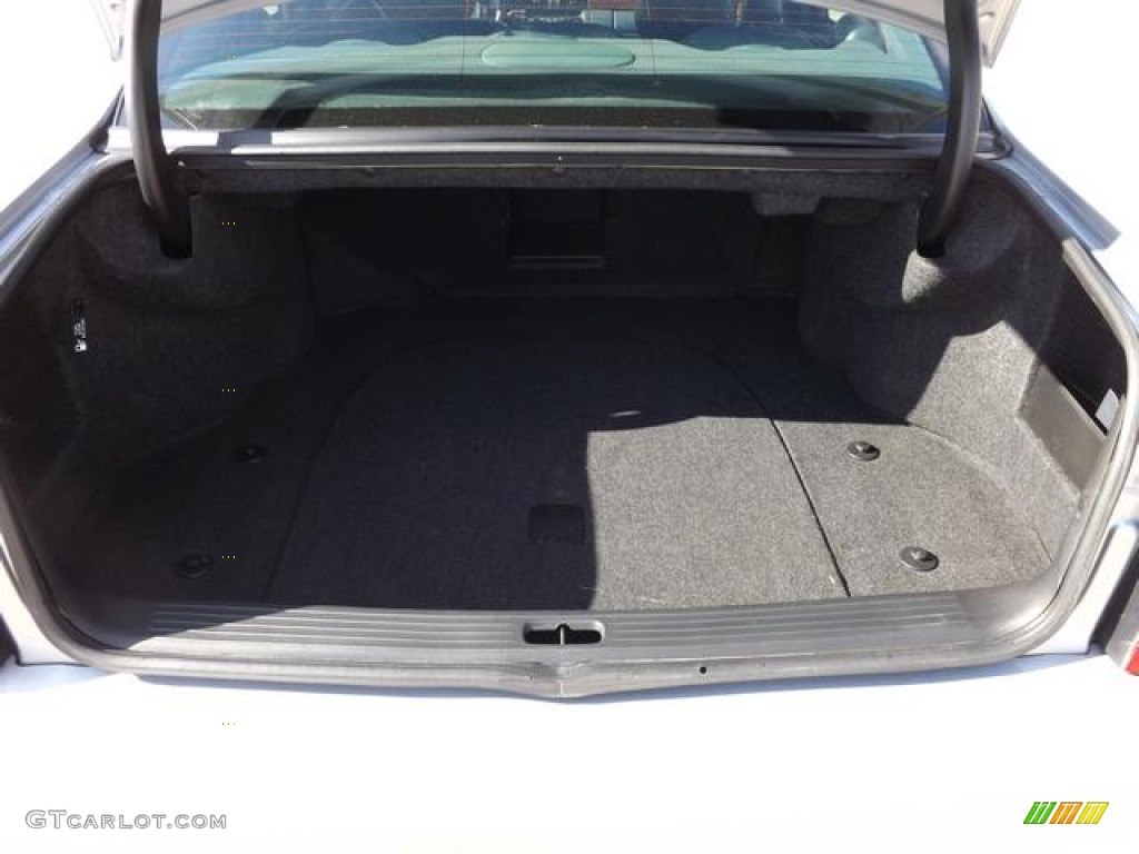 2005 Cadillac DeVille Sedan Trunk Photo #77485151