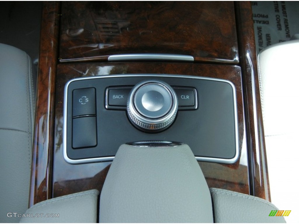 2010 Mercedes-Benz E 350 Sedan Controls Photo #77485313
