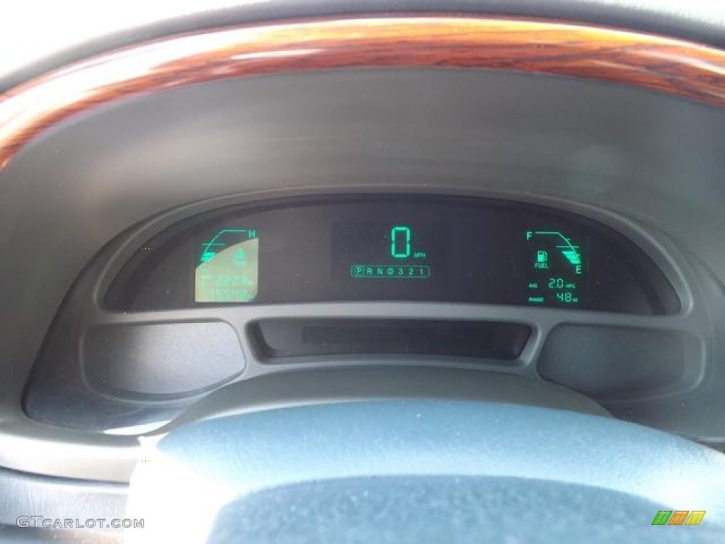 2005 Cadillac DeVille Sedan Gauges Photos