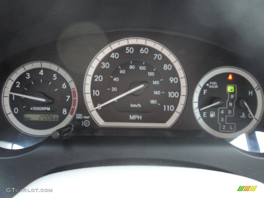 2009 Toyota Sienna CE Gauges Photos