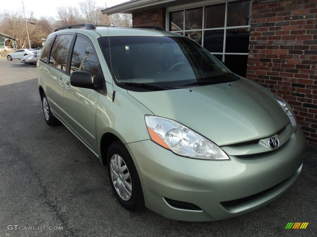 2009 Toyota Sienna CE Exterior Photos