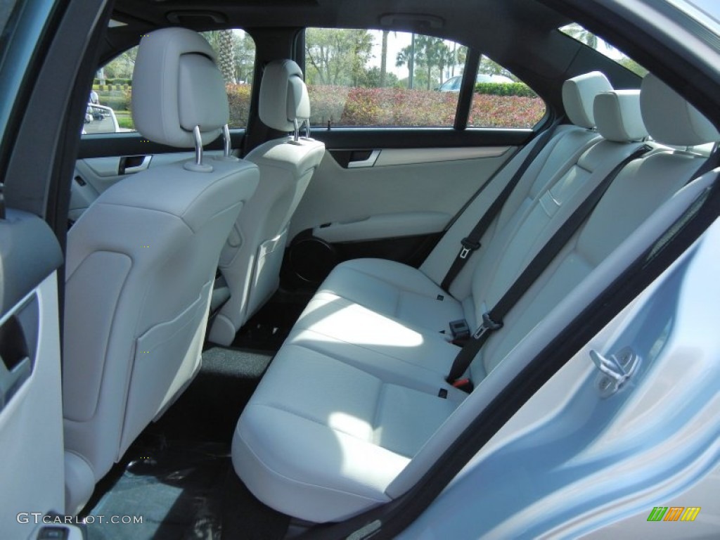 2013 Mercedes-Benz C 250 Sport Rear Seat Photo #77486835