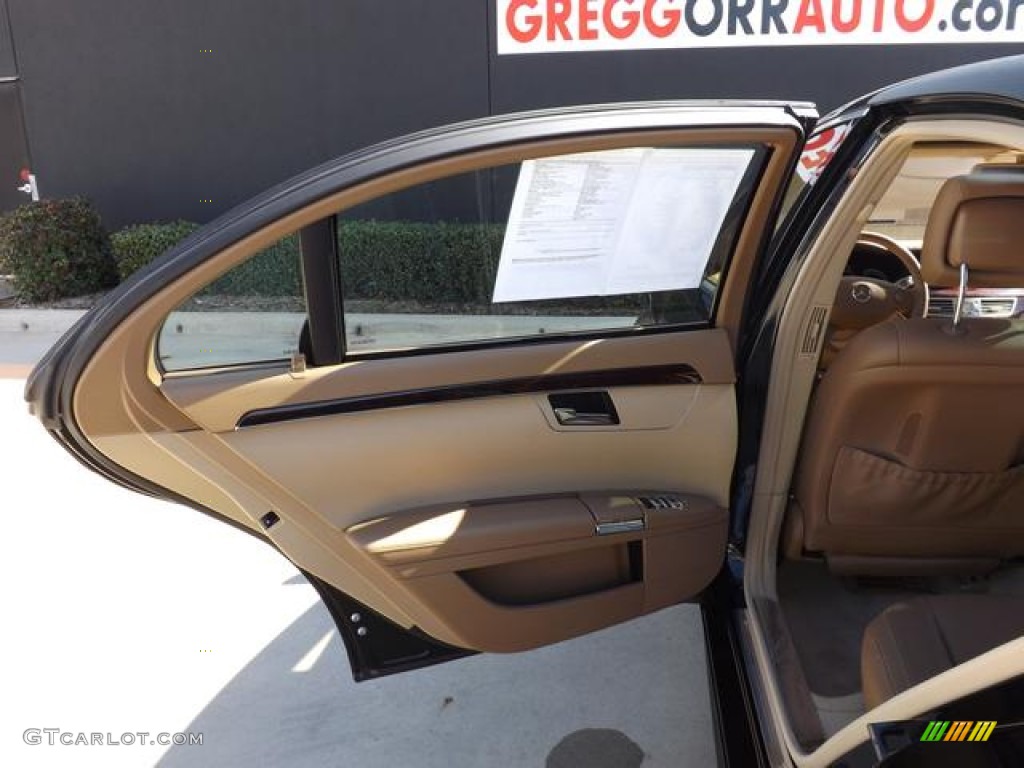 2008 S 550 4Matic Sedan - Black / Cashmere/Savanna photo #40