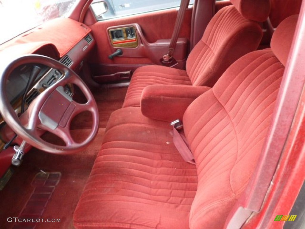 Red Interior 1990 Pontiac Bonneville LE Photo #77487684