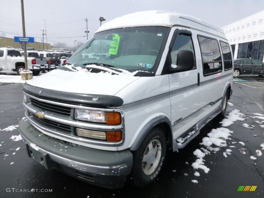 Summit White 1998 Chevrolet Chevy Van G10 Passenger Conversion Exterior Photo #77487977