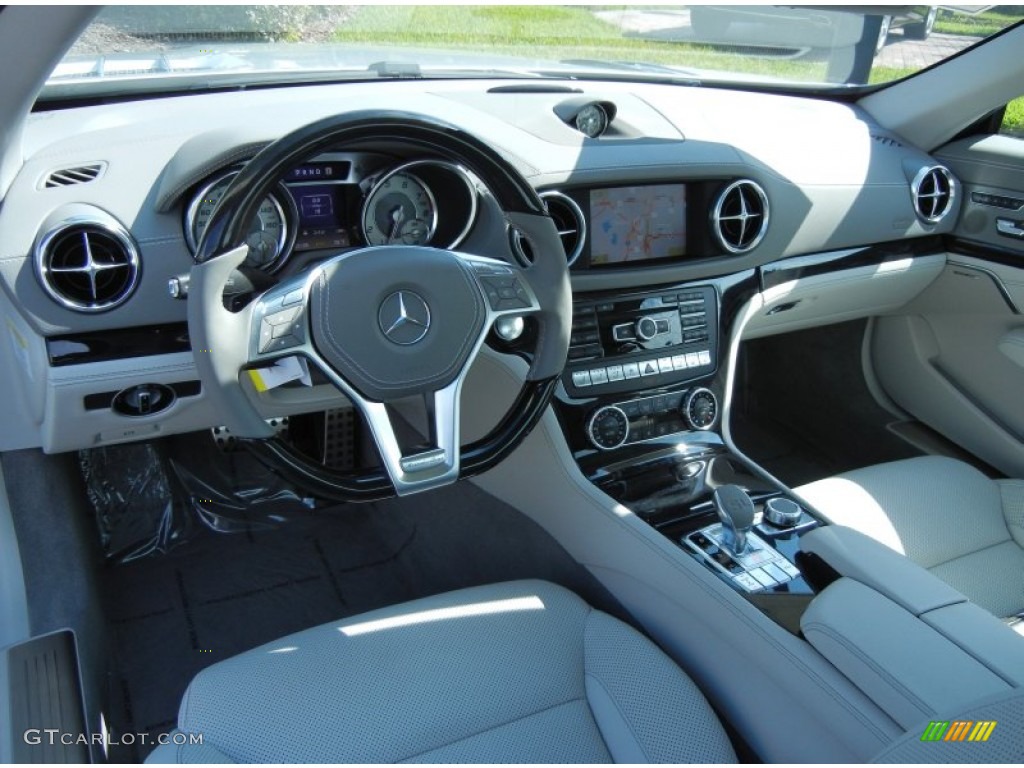 2013 Mercedes-Benz SL 550 Roadster Ash/Grey Dashboard Photo #77488012