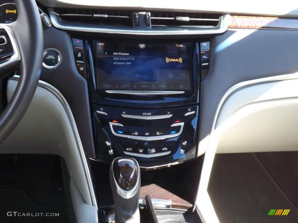 2013 Cadillac XTS Platinum AWD Controls Photo #77488049