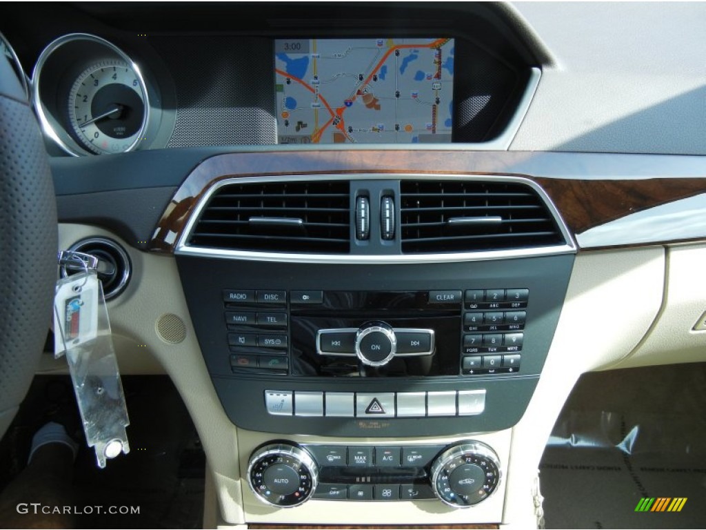 2013 Mercedes-Benz C 250 Sport Controls Photo #77488484