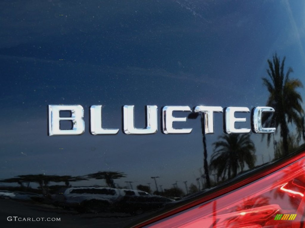 2013 Mercedes-Benz GL 350 BlueTEC 4Matic Marks and Logos Photos