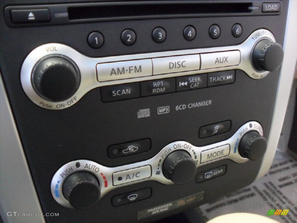 2010 Nissan Murano SL AWD Controls Photo #77492043