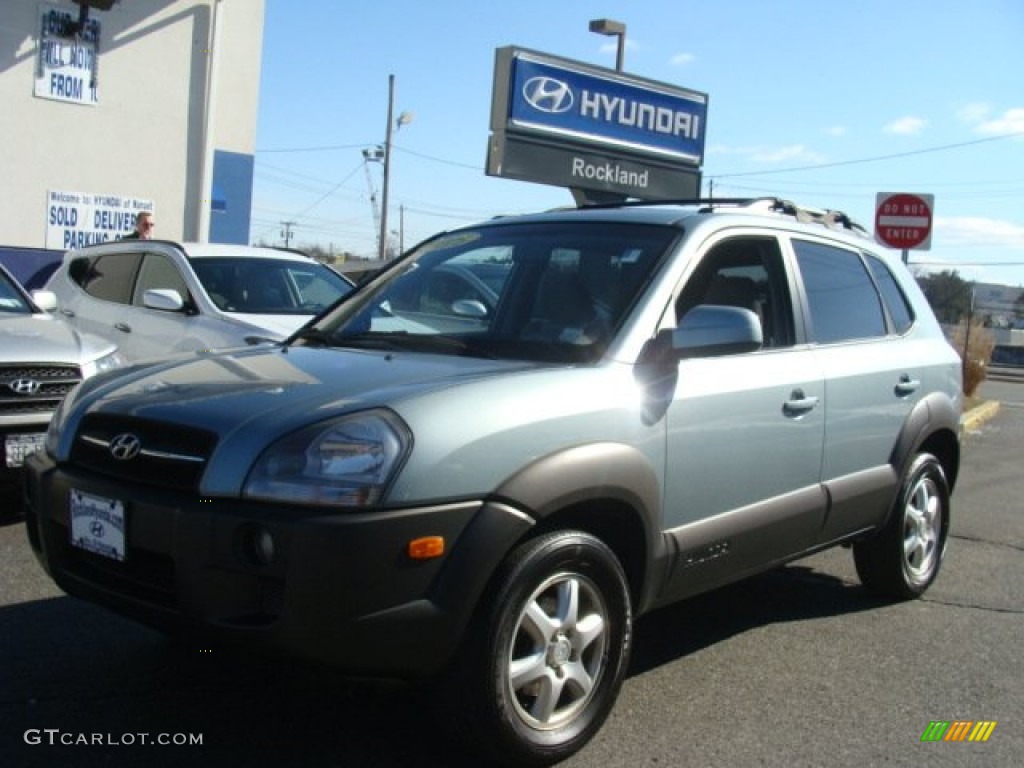 2005 Tucson GLS V6 4WD - Alpine Frost Light Blue / Gray photo #1