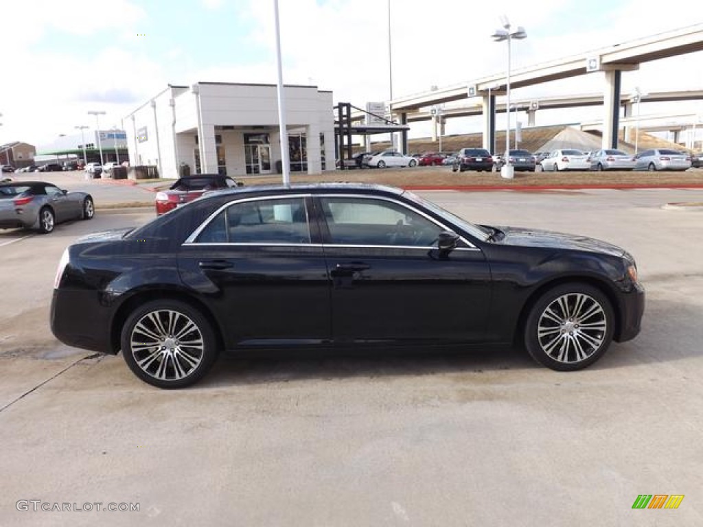 2012 300 S V6 - Gloss Black / Black photo #5