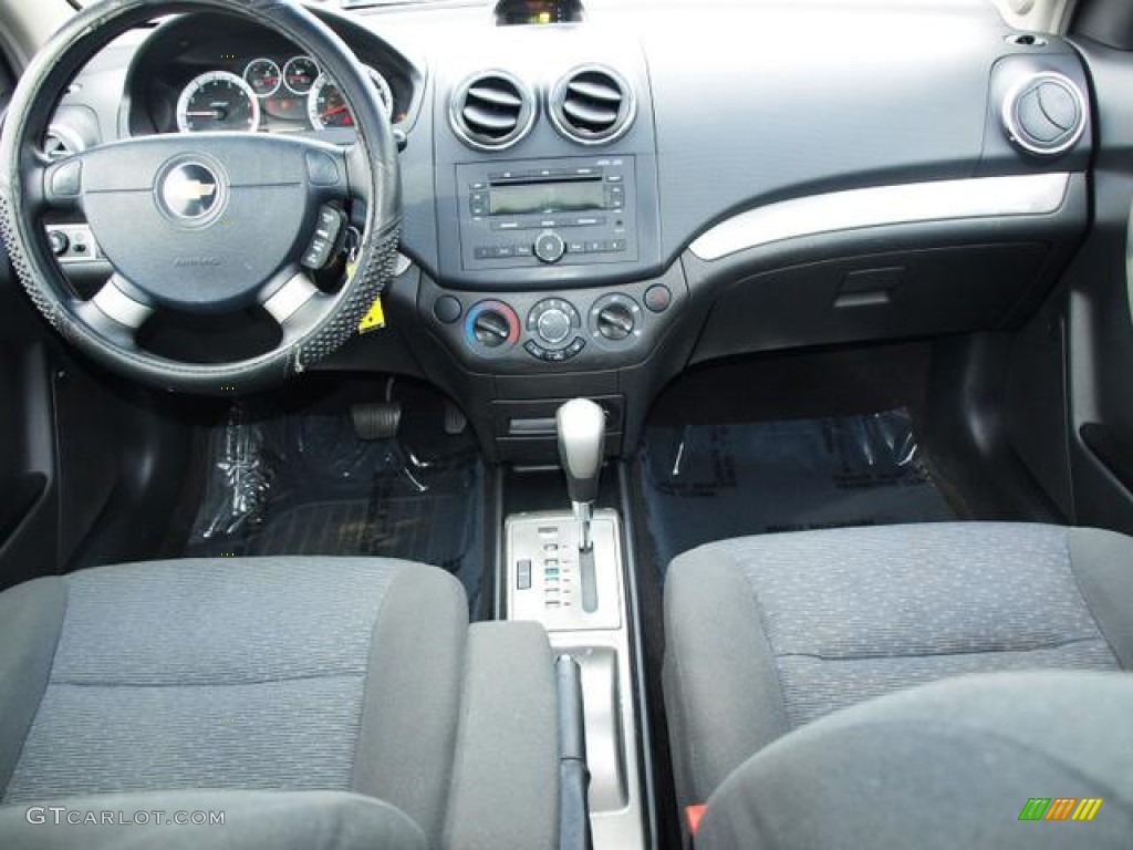 2007 Chevrolet Aveo LT Sedan Charcoal Black Dashboard Photo #77494916