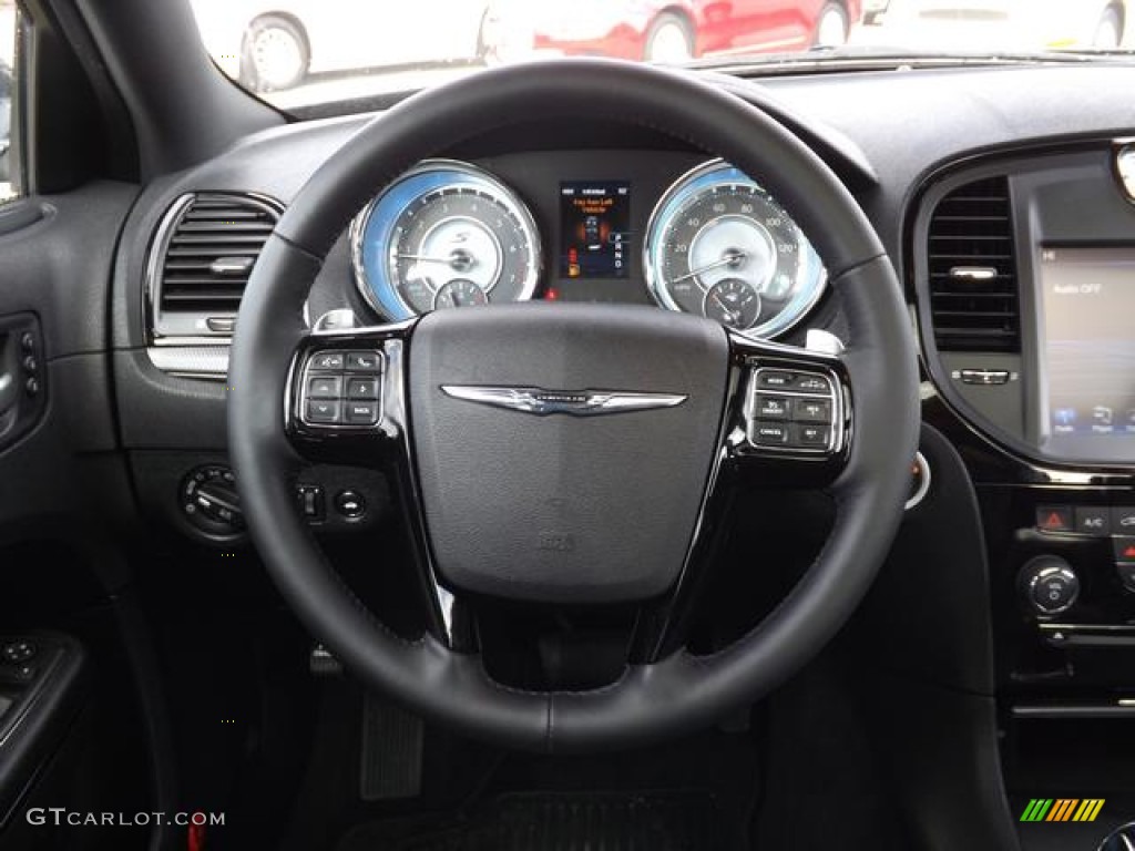 2012 300 S V6 - Gloss Black / Black photo #19