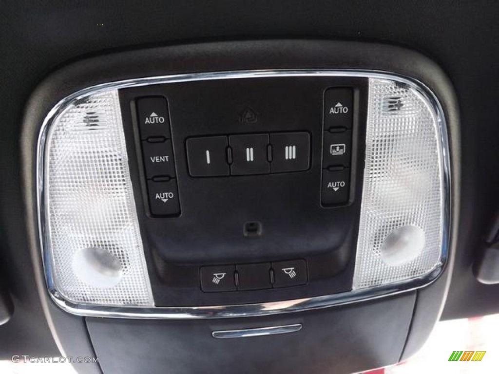 2012 300 S V6 - Gloss Black / Black photo #28