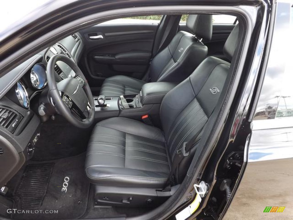2012 300 S V6 - Gloss Black / Black photo #30