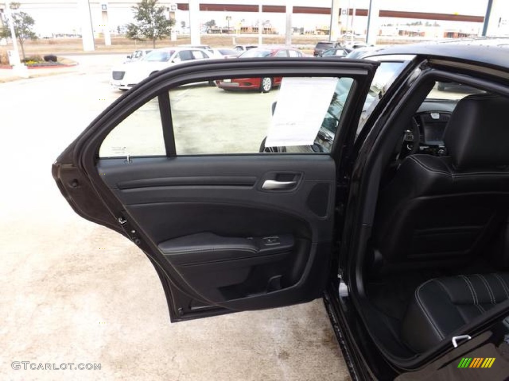 2012 300 S V6 - Gloss Black / Black photo #36