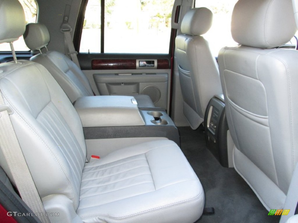 Dove Grey Interior 2005 Lincoln Navigator Luxury Photo #77500908