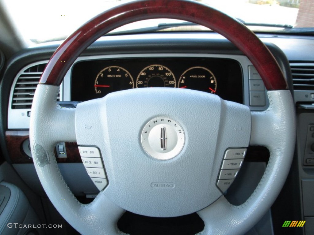 2005 Lincoln Navigator Luxury Dove Grey Steering Wheel Photo #77501036