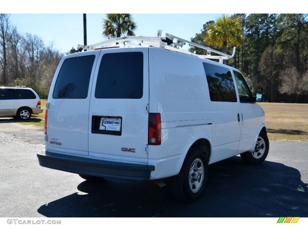 2005 Safari Commercial Van - Summit White / Pewter Gray photo #5
