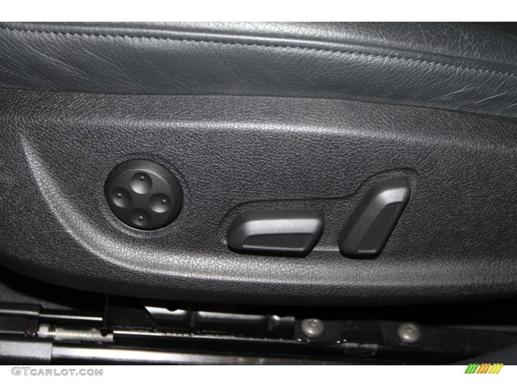 2011 Audi A4 2.0T quattro Avant Controls Photo #77503583